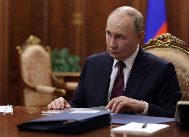 Kremlin Accuses European Leaders of Sabotaging Diplomatic Efforts as Trump-Russia Peace Talks Face Challenges