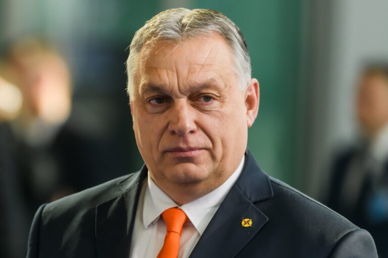 Hungarian Leader Warns of EU Collapse Without Reform and End to Ukraine Conflict