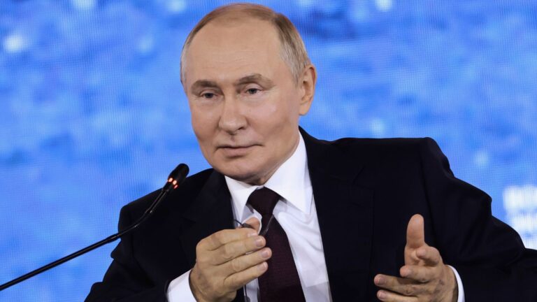 Russia Warns Western Troops in Ukraine Are ‘Legitimate Targets’