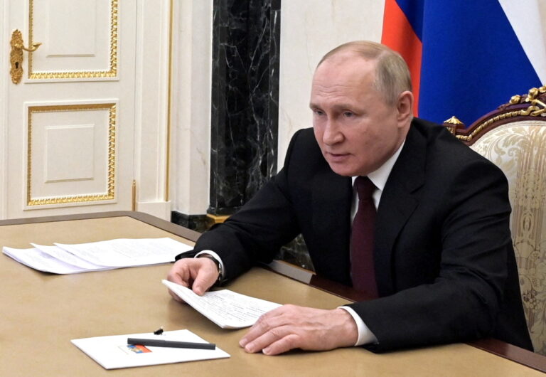 Russian Official Warns US Against Repeating Failed Policies Toward Russia