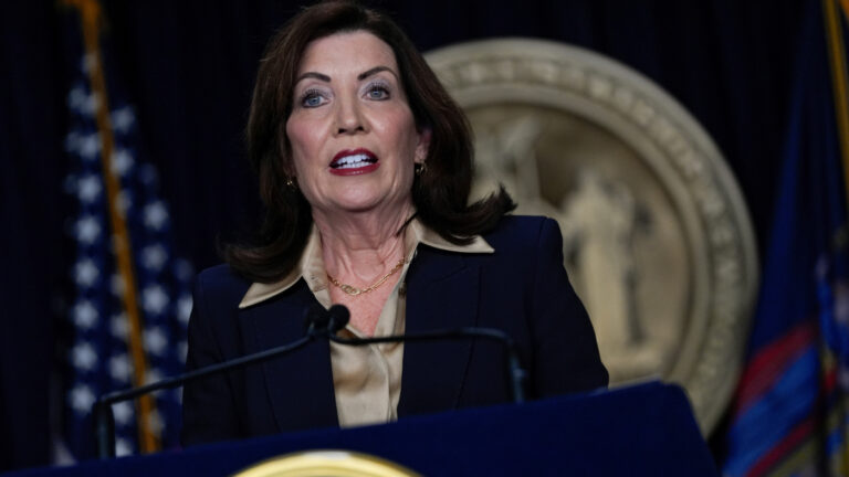 New York Governor Kathy Hochul Faces Growing Vulnerability in 2026 Election Race
