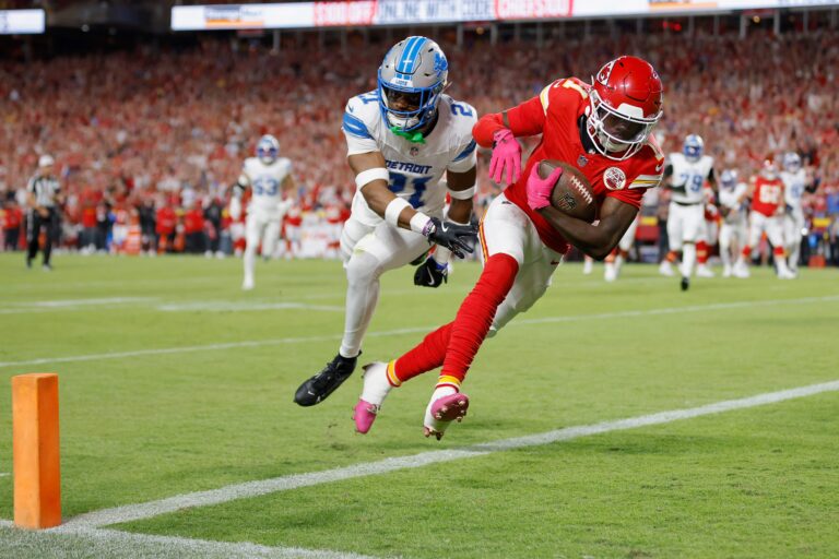 Chiefs Dominate Lions in High-Scoring Showdown