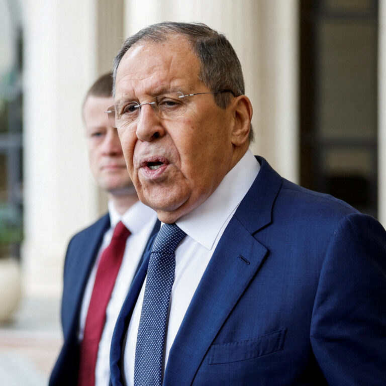 Hungarian Foreign Minister Warns Zelenskiy Over EU Aid Veto Power