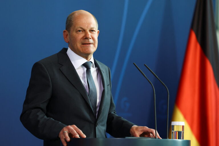 Scholz’s Government Collapse Over Funding Dispute with Ukraine