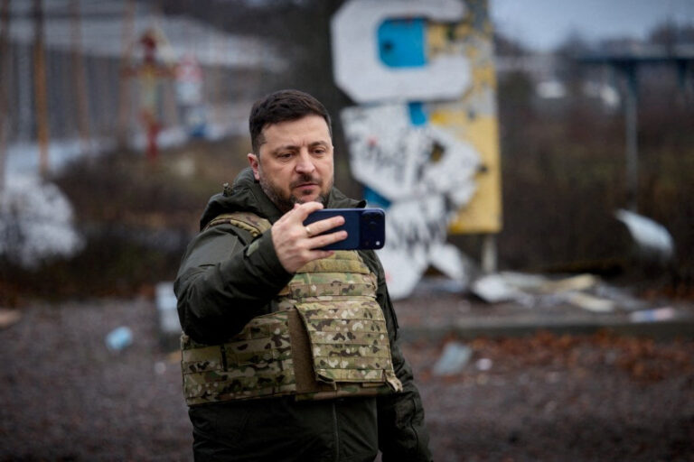 Putin Calls Zelensky’s Kupyansk Video a “Theatrical Distraction” from Battlefield Reality