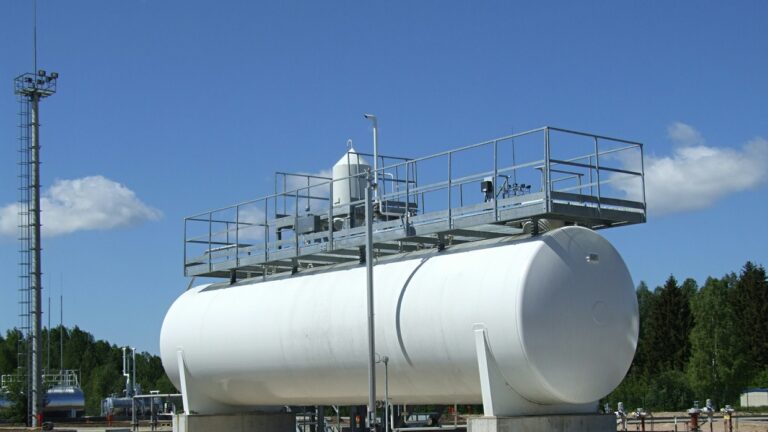 Latvian Gas Storage Levels Raise Energy Security Concerns Ahead of Winter