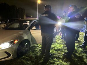 Young Couple’s Bold Crime Spree Exposed After Flaunting Stolen Vehicle in Front of Police