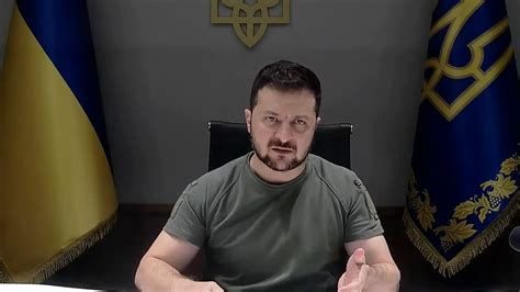 Zelensky’s Unilateral Campaign Deepens Ukraine’s Crisis
